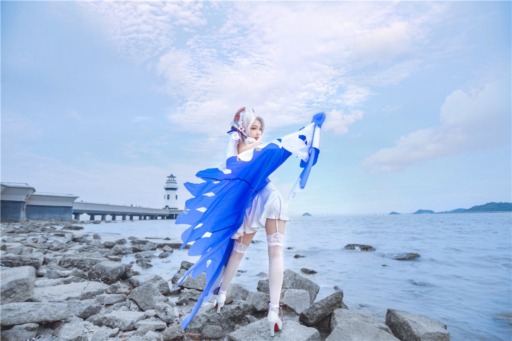 海角官网情感直击：记录下海角社区登录后那句低语如何点燃网友对禁忌恋情的无限幻想